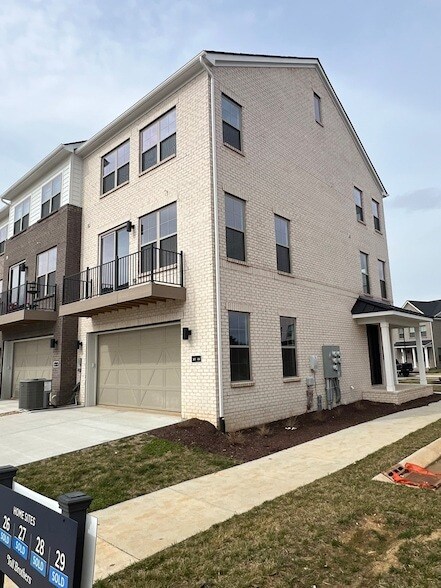 Building Photo - 2615 Wilkinson Pike