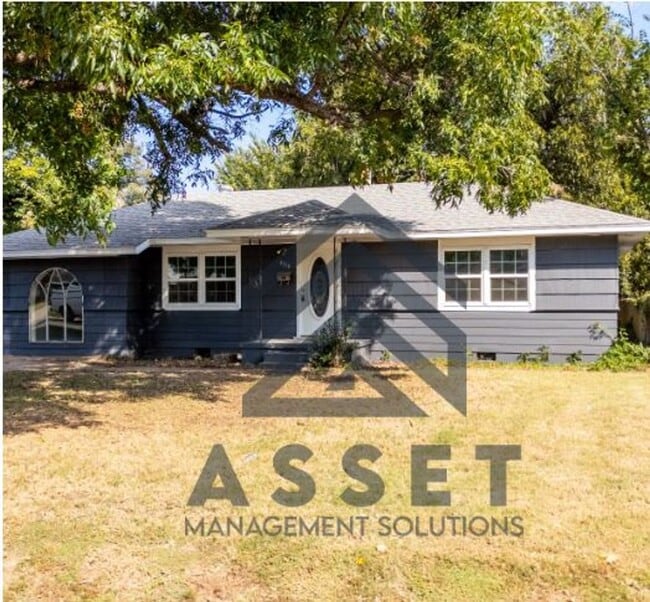 Building Photo - RENT TO OWN – Warr Acres!