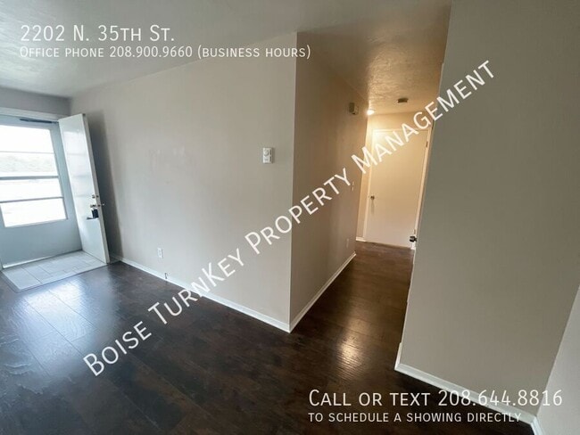 Building Photo - 2202 N 35th St