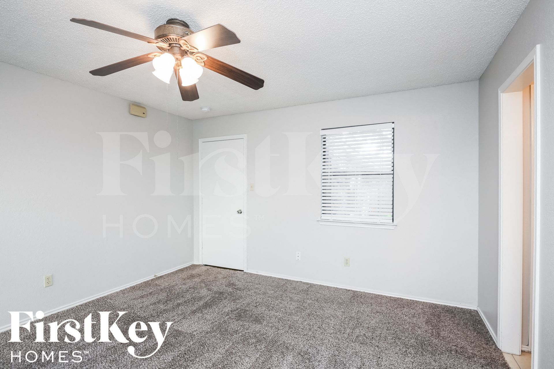 Building Photo - 2104 Homecraft Dr