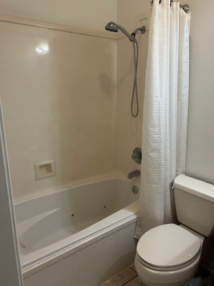 Building Photo - 4 Yacht Club Dr