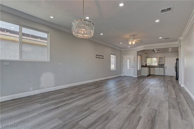 Building Photo - 2263 Potter Lake Ave