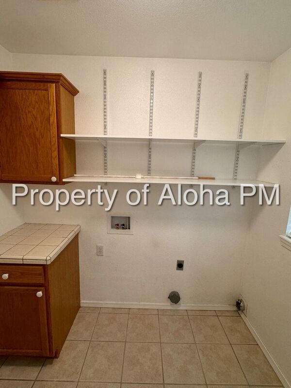 Building Photo - 3048 W Kendrick St