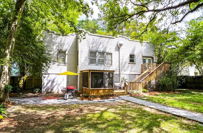 Building Photo - 1117 Kenwood Pl