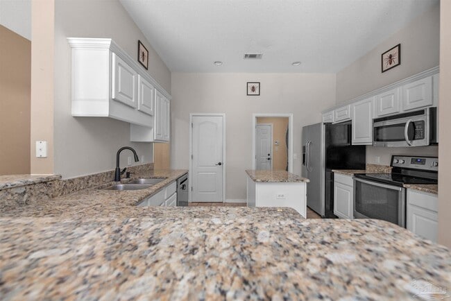 Building Photo - 5920 Ashton Woods Cir