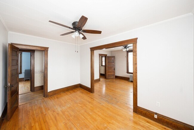 Building Photo - 15 Boxford St