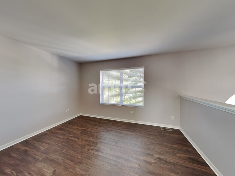Building Photo - 3910 Stockton Dr
