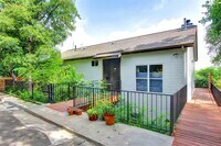 Building Photo - 2208 Trailside Dr