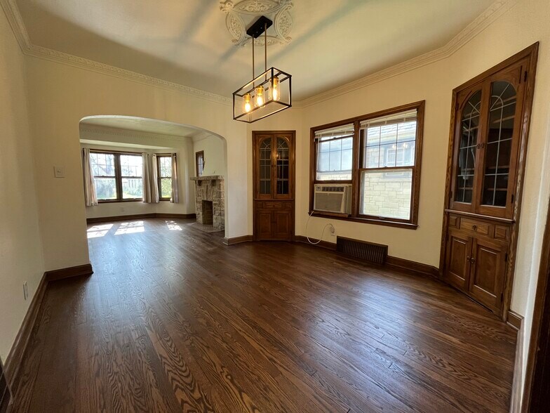 Building Photo - 3367 N 53rd St