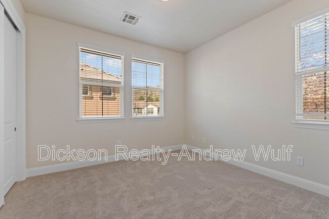 Building Photo - 2245 Heavenly View Trail