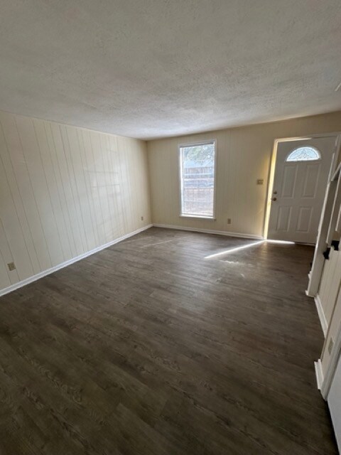 Building Photo - 1505 W Highland Ave