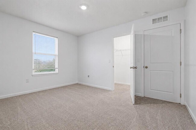 Building Photo - 2270 Hemingway Cir