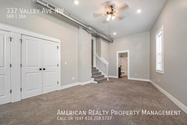 Building Photo - 337 Valley Ave NW