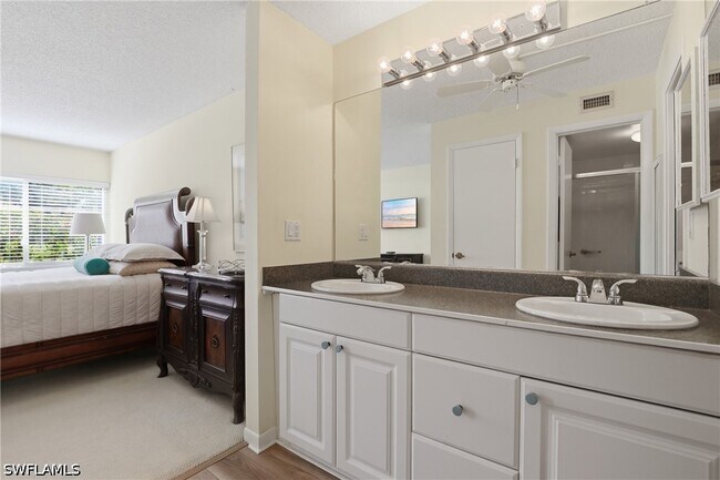 Building Photo - 1086 Forest Lakes Dr