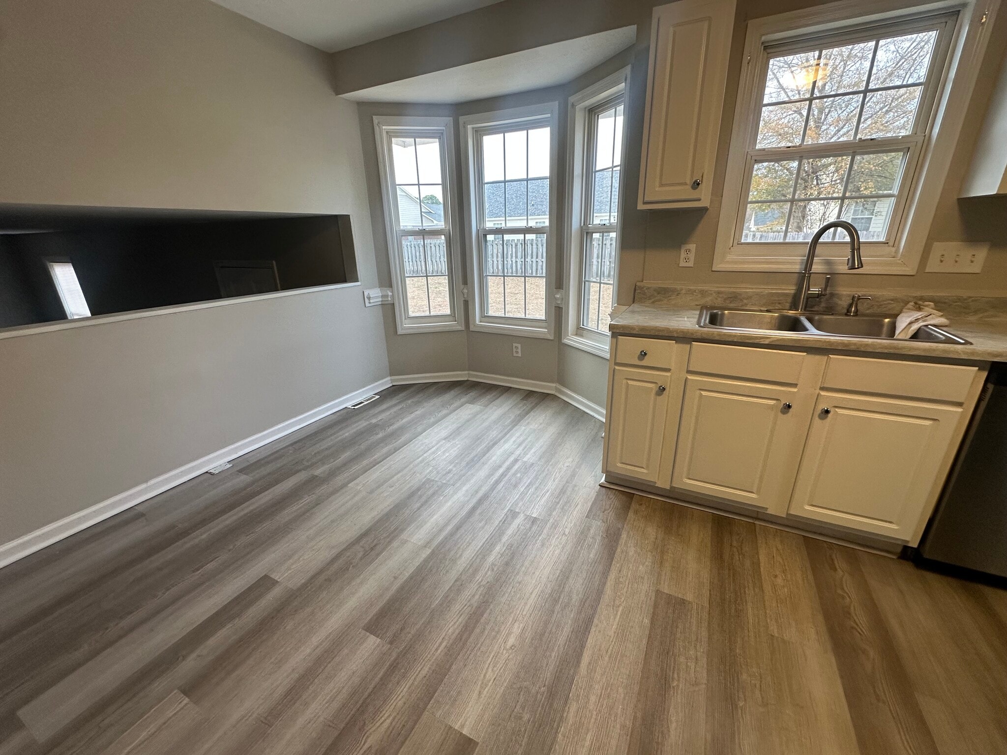 Building Photo - 630 Connaly Dr