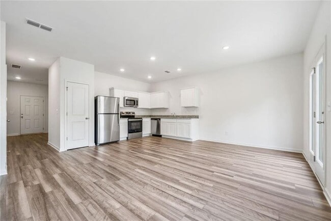 Building Photo - 602 Jervis Wy