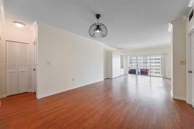 Building Photo - 1980 S Ocean Dr