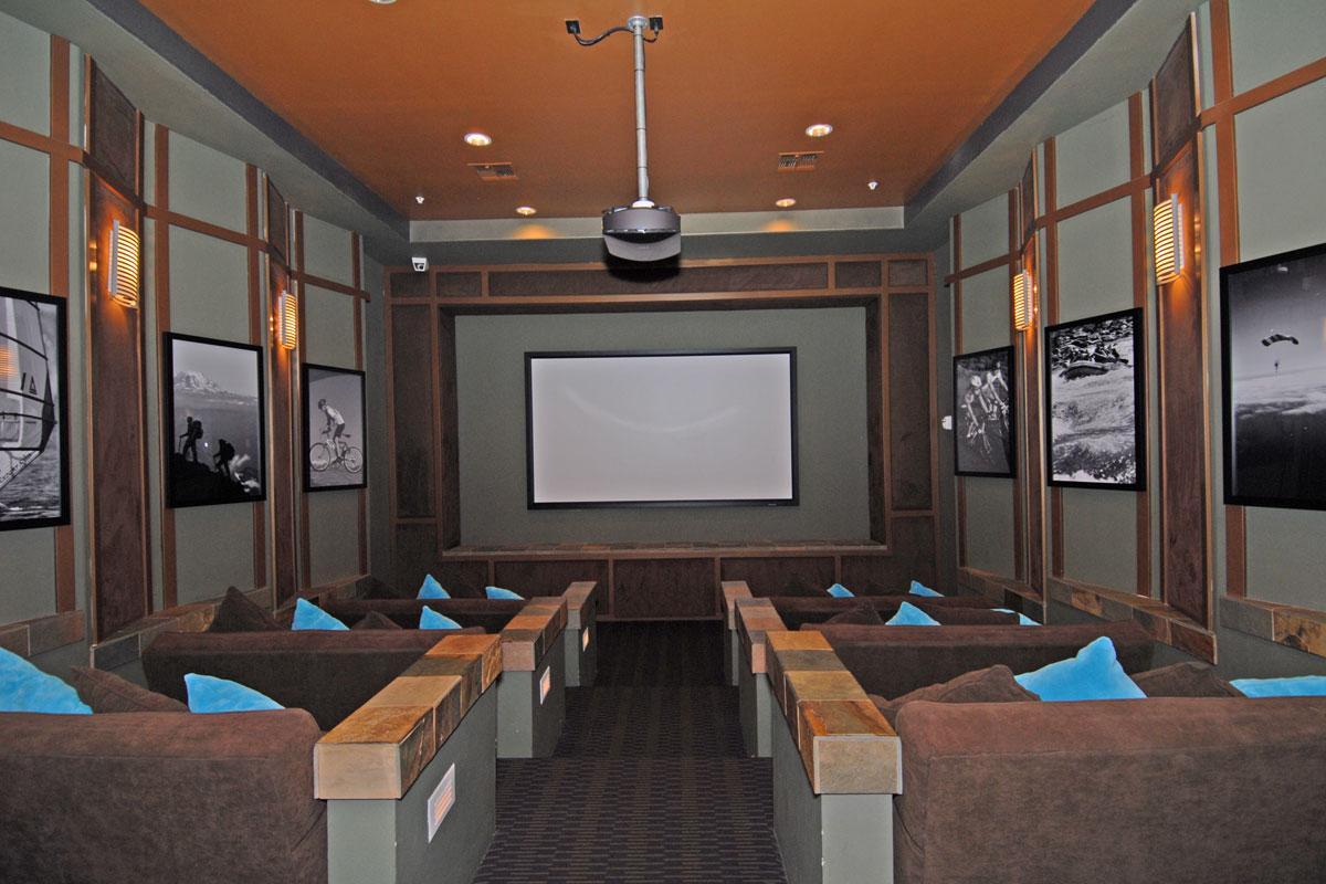 MOVIE THEATRE - 20100 N 78th Pl