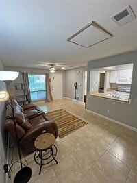 Building Photo - 1705 Crossing Pl