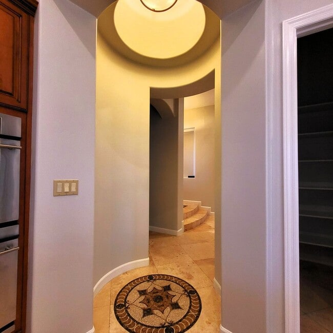 Building Photo - FIRST 2 WEEKS RENT FREE!!! BEAUTIFUL HOME ...