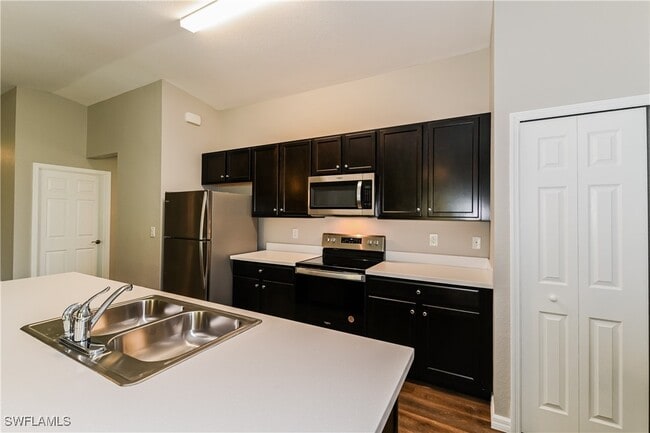 Building Photo - 3507 26th St SW