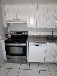 Building Photo - 5100 SW 41st St