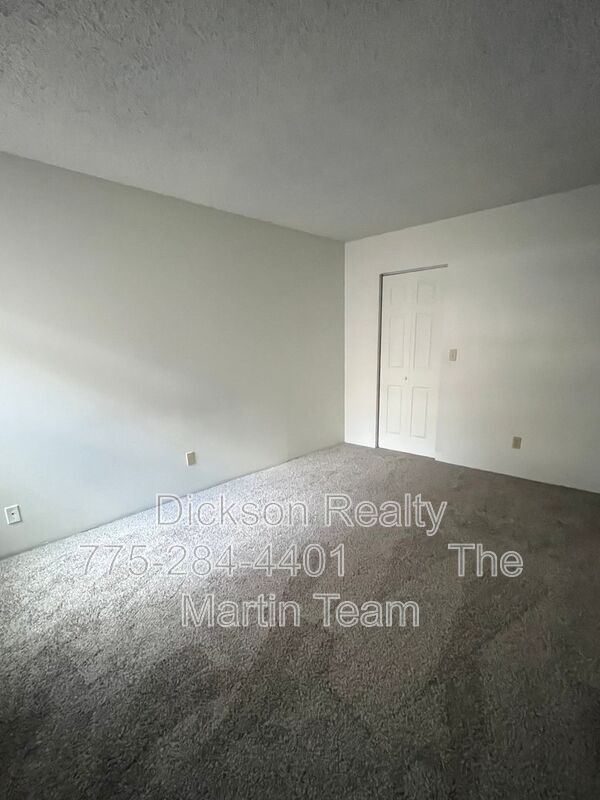 Building Photo - 1005 Baywood Dr