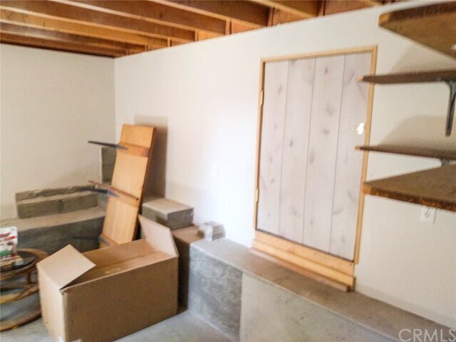 Building Photo - 24231 Alpine Ln