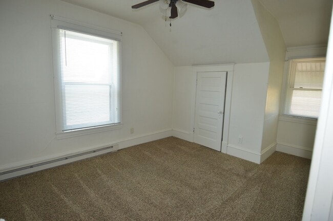 Building Photo - Darin Johnson Triplex
