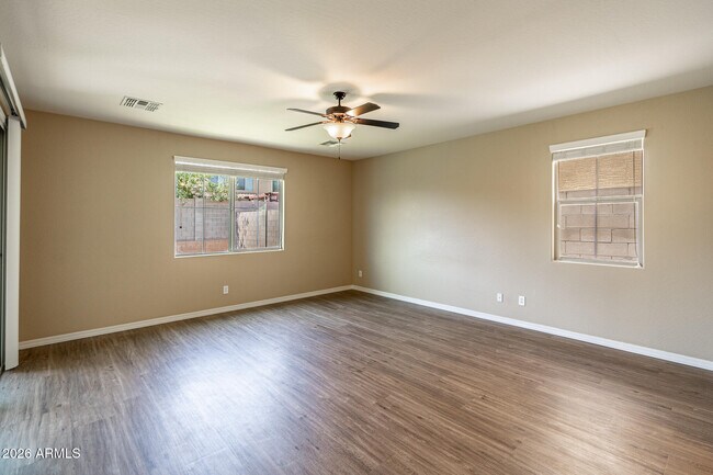 Building Photo - 18445 W Saguaro Ln