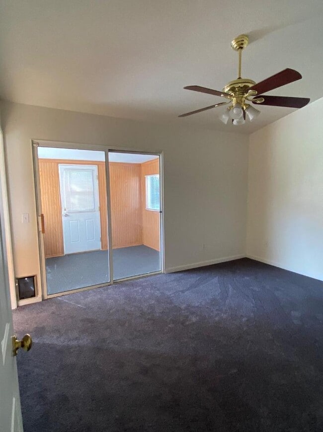 Building Photo - 4414 Royal Pine Cir