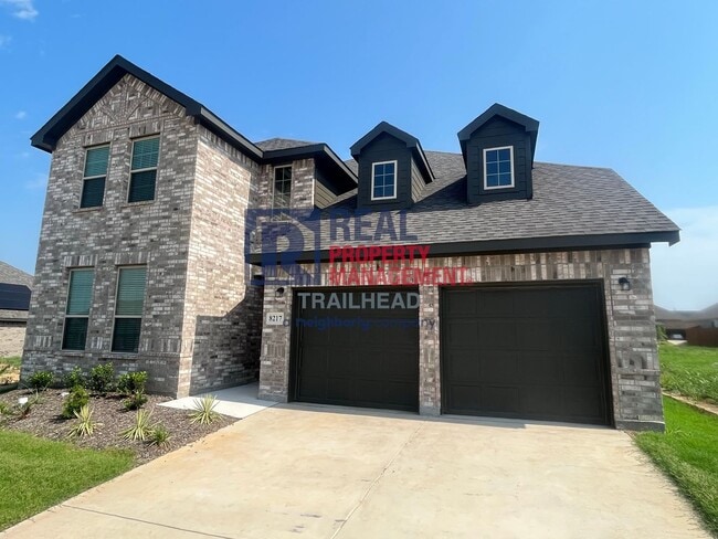 Building Photo - Striking 3 Bedroom/3 Bath Open Concept Hom...
