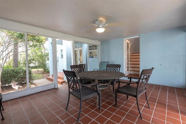 Building Photo - 1800 Pass a Grille Way