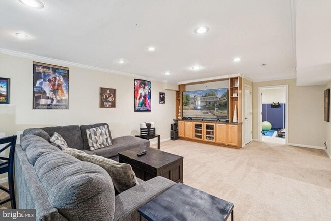 Building Photo - 47660 Pennrun Way