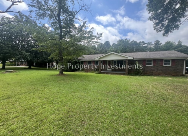 Building Photo - 69 Belleau Woods Dr