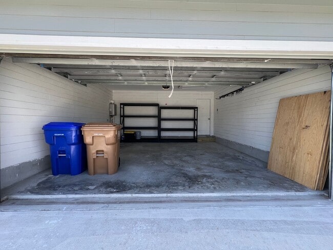 Building Photo - NEWER 4BDRM HOME IN LONDON ISD!