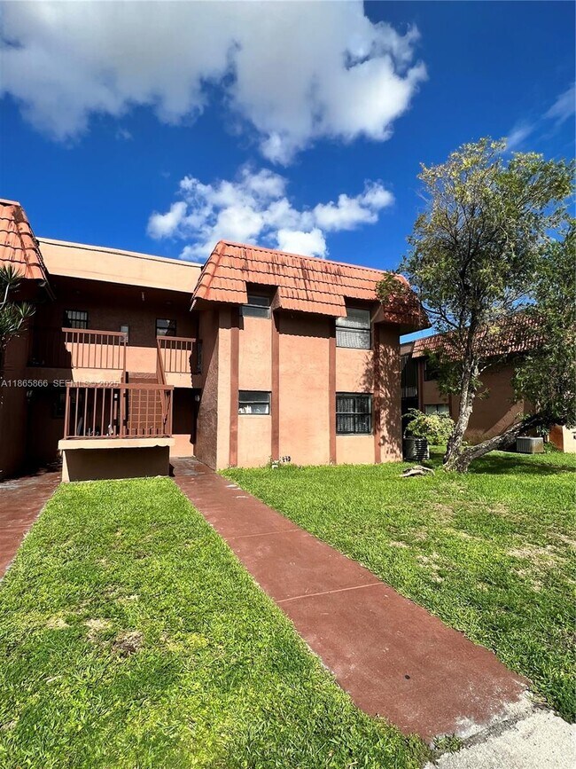 Building Photo - 6515 W 27th Ct