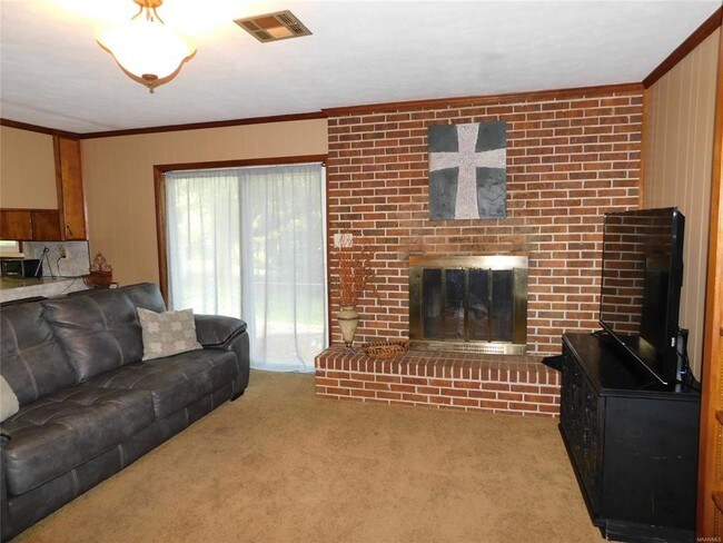 Building Photo - 1203 Oates Rd