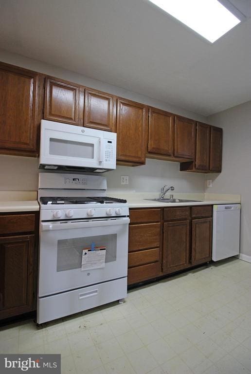 Building Photo - 10182 Oakton Terrace Rd