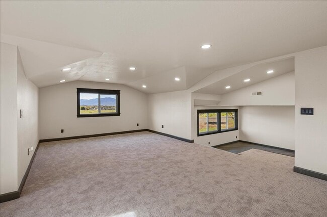 Building Photo - 2477 Coker Butte Rd