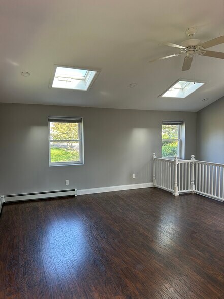 Building Photo - 56 Deer Dr