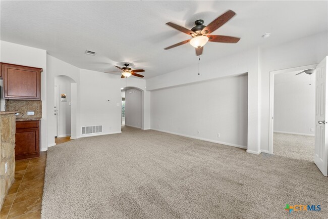 Building Photo - 216 Teron Dr
