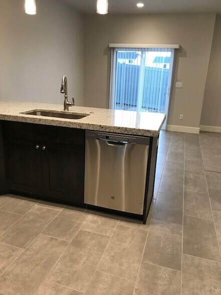 Kitchen to Dining - 3968 N Aspen Ridge Way