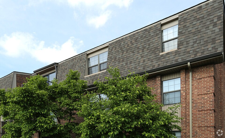 Gettysburg Square 35 Gettysburg Square Rd Fort Thomas KY 41075