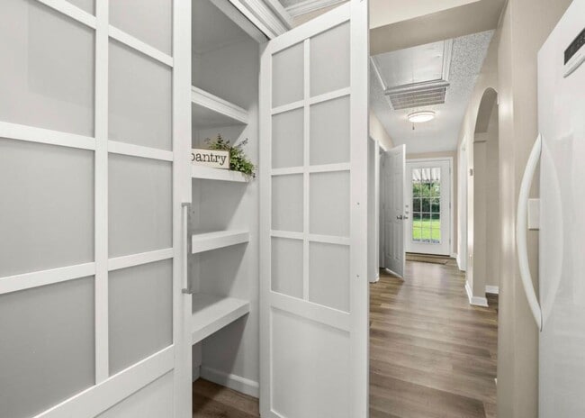 Building Photo - 4747 Port Arthur Ave