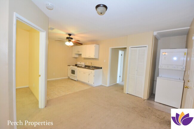 Building Photo - 22149 Wyandotte St