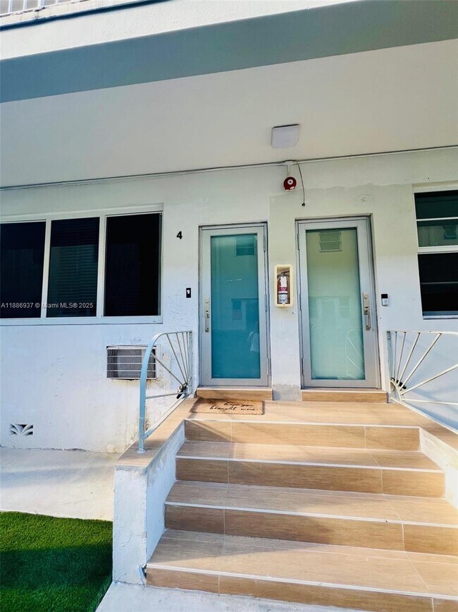 Building Photo - 1606 Jefferson Ave