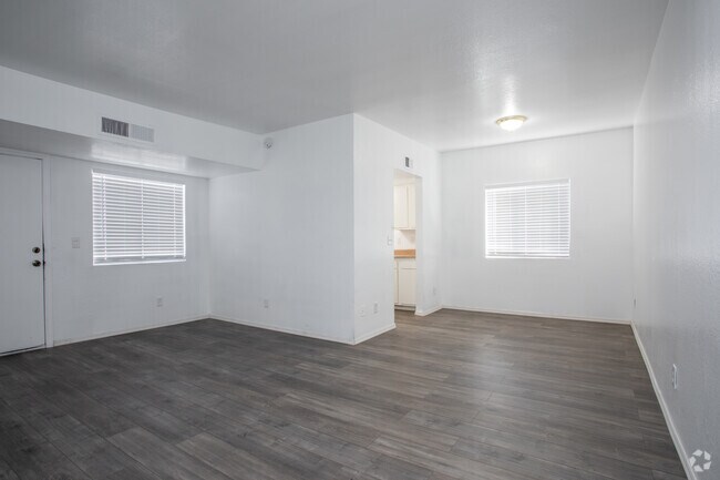 2BR, 1BA - 850SF - Bellevue Estates