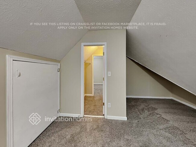 Building Photo - 552 Horseshoe Cir