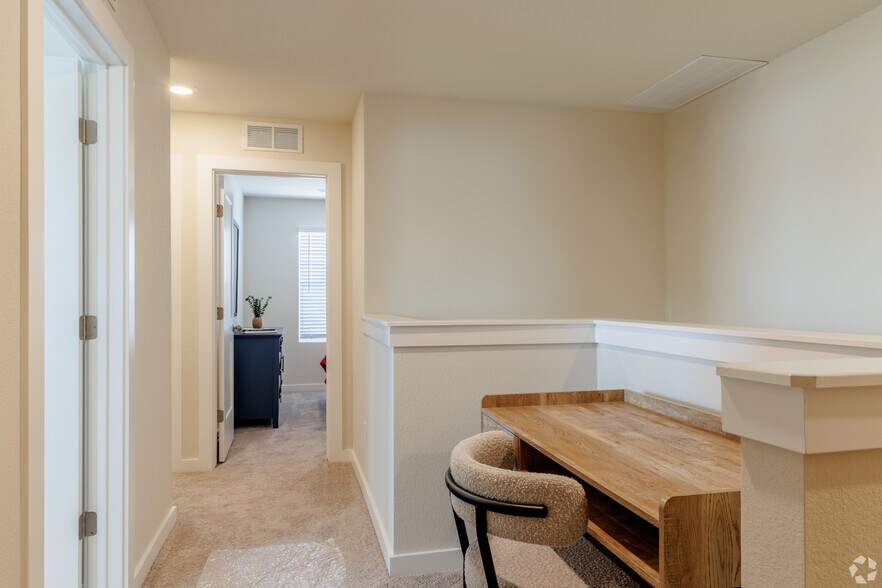 Kilby Loft - Canvas at Prairie Center